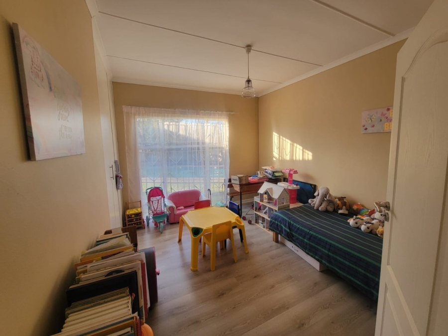 5 Bedroom Property for Sale in Suidrand Free State